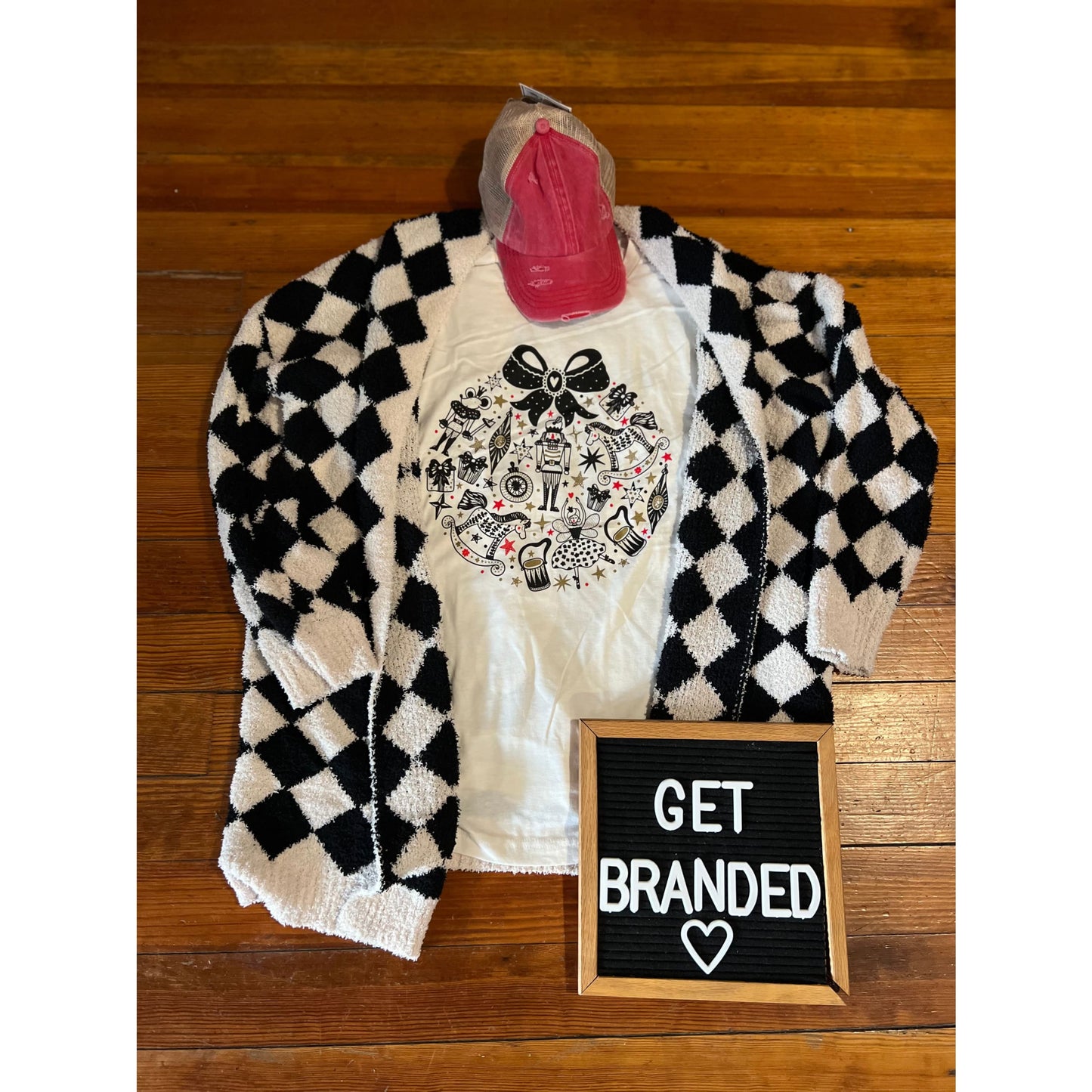 Nutcracker Christmas | Vintage White | Short Sleeve Tee