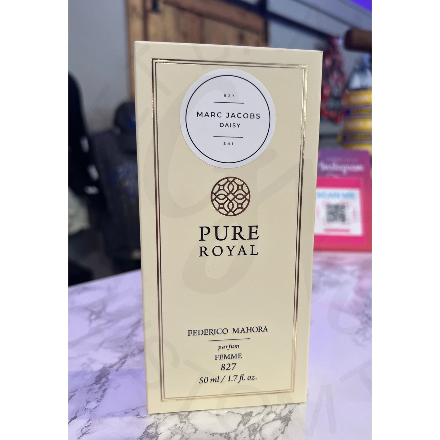 Pure Royal Perfume - 827 Marc Jacobs - Daisy