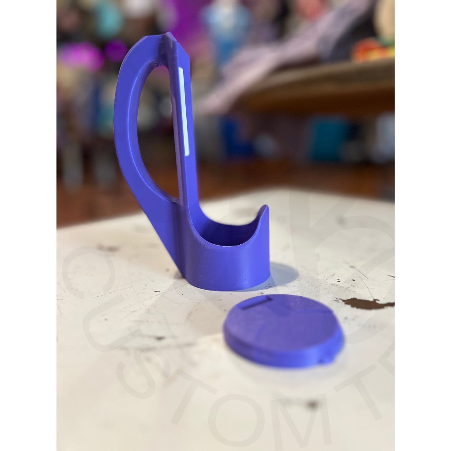 Skinny Can Handle Holder w/ Lid - Purple