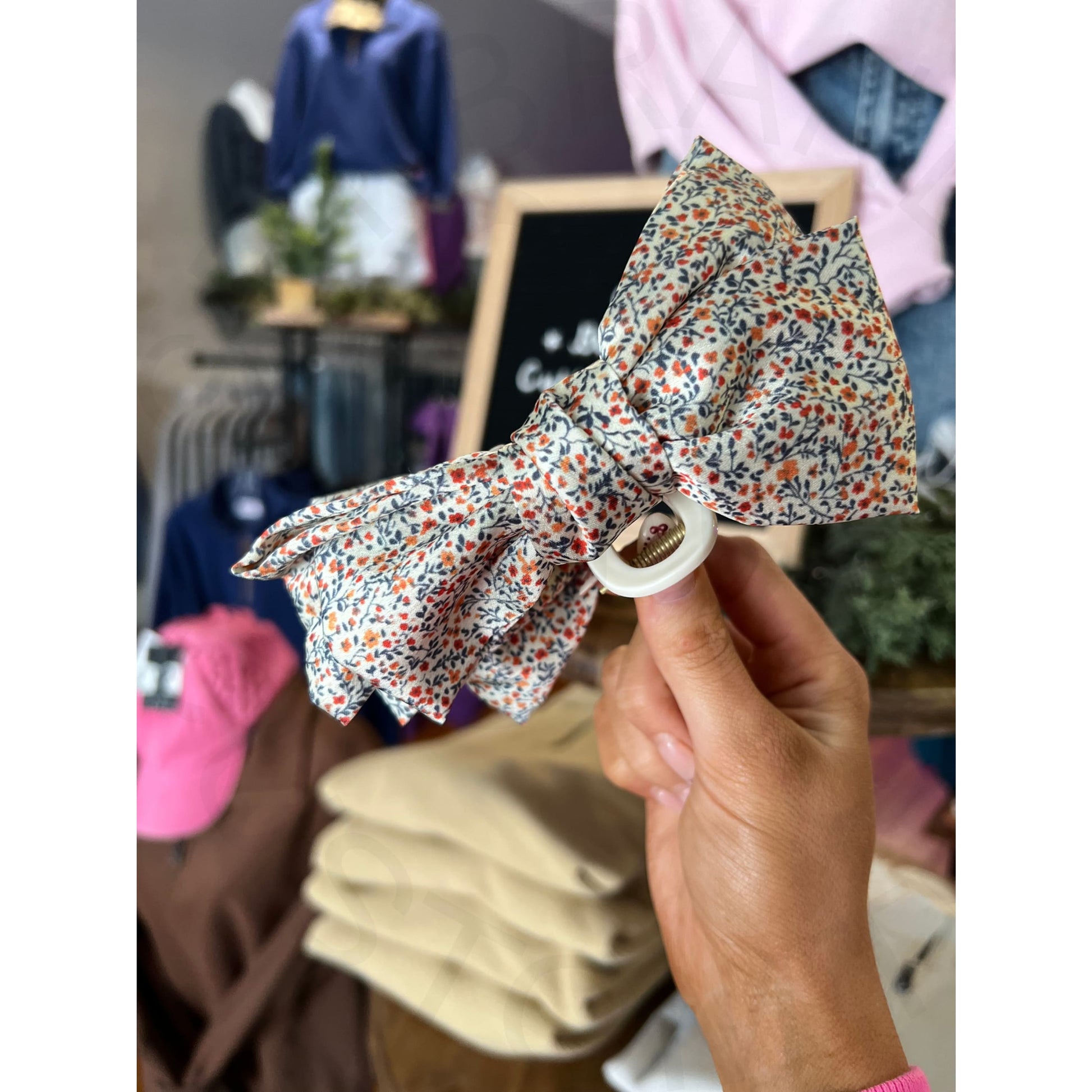 Big Mood Bow Clip - Cream Floral