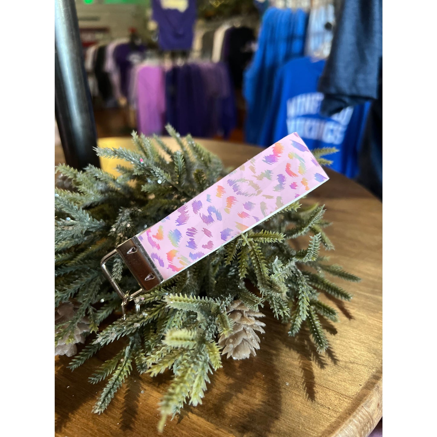 Leopard Print Wristlet Keychain - Pink Holographic