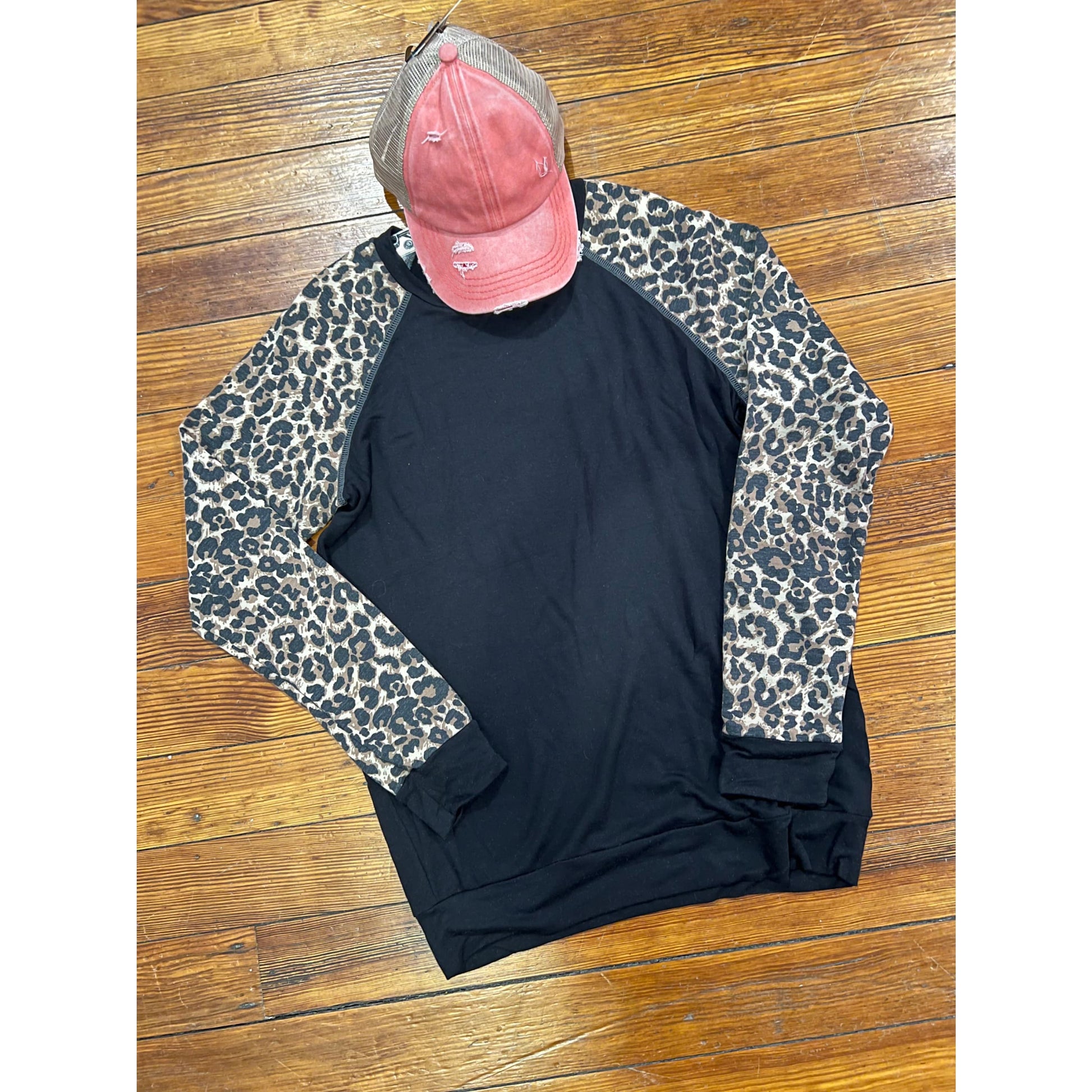 Zutter USA Leopard Raglan Tee